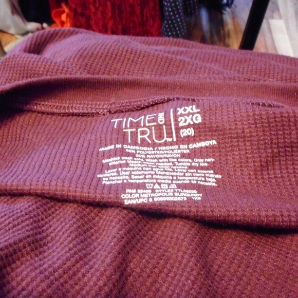 TIME AND TRU HENLEY TOP - Picture 2 of 3